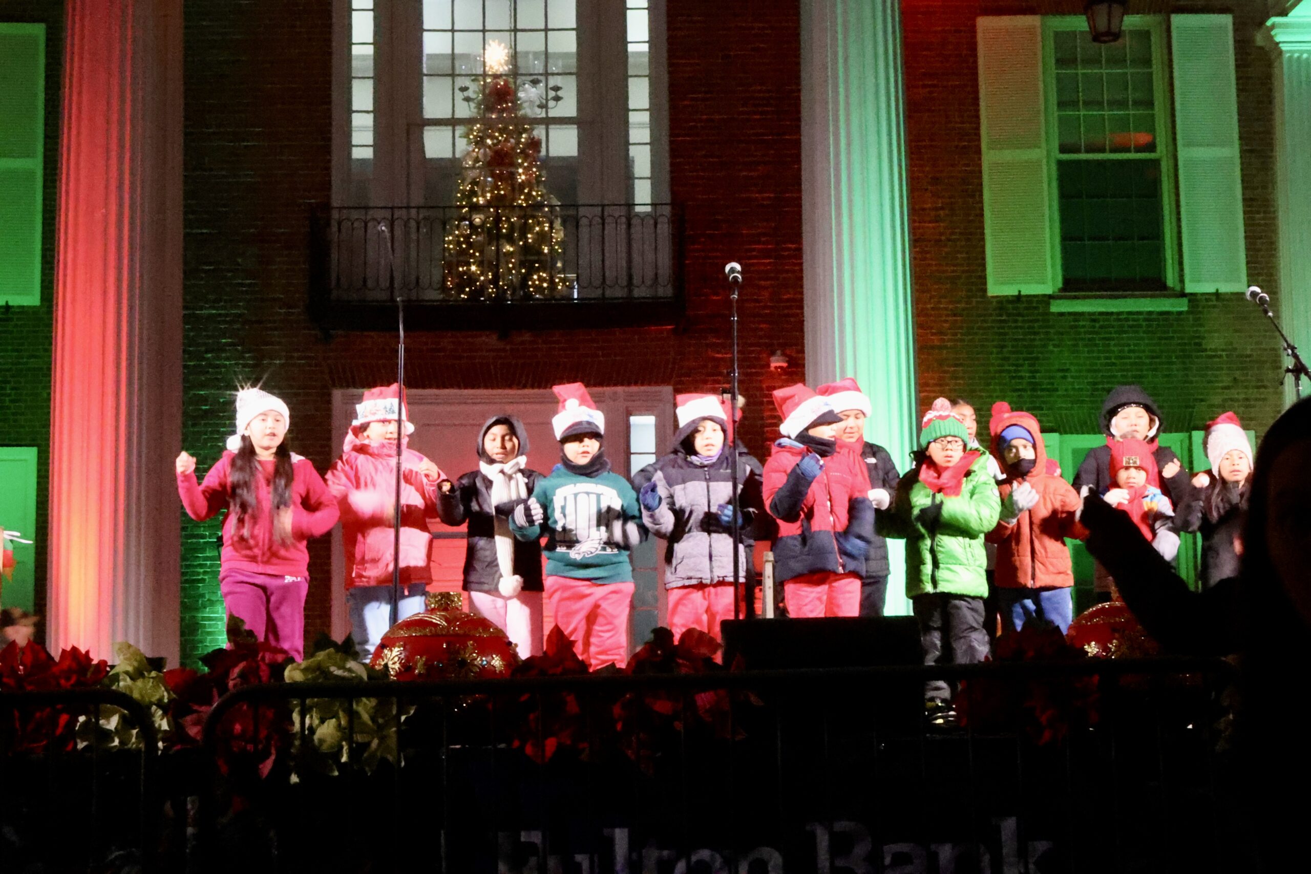  Caroling on the Circle